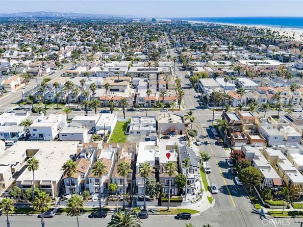 304 18th, Huntington Beach CA 92648
