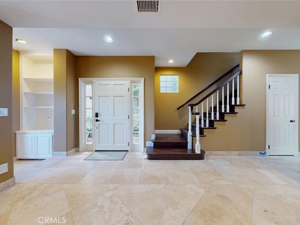 304 18th, Huntington Beach CA 92648