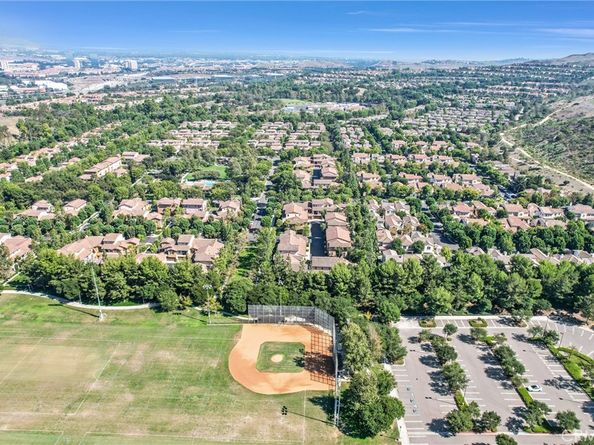 20 Dreamlight, Irvine CA 92603