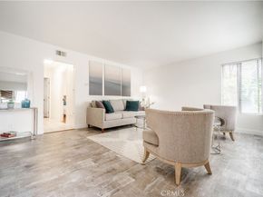 46 Echo Run 16, Irvine CA 92614