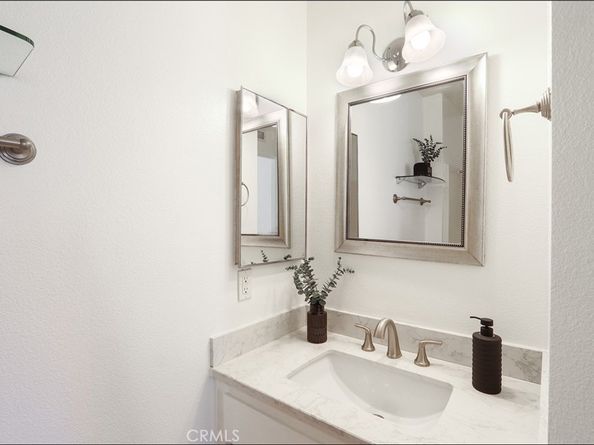 21205 Serra Vista, Lake Forest CA 92630