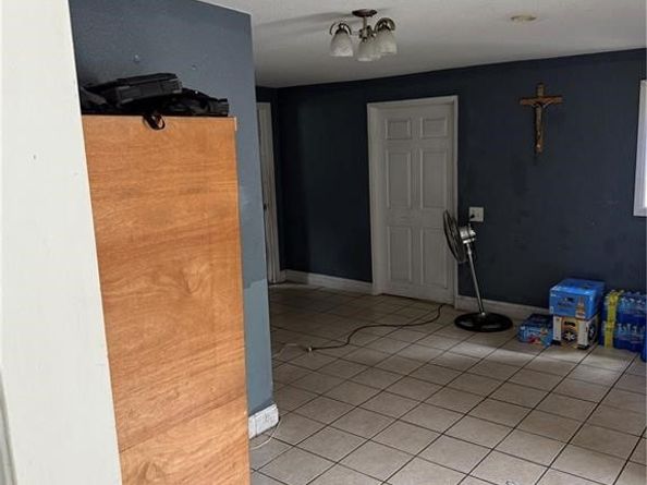 1722 W Pine, Santa Ana CA 92703