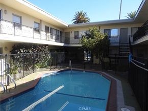 409 S Manhattan, Los Angeles CA 90020