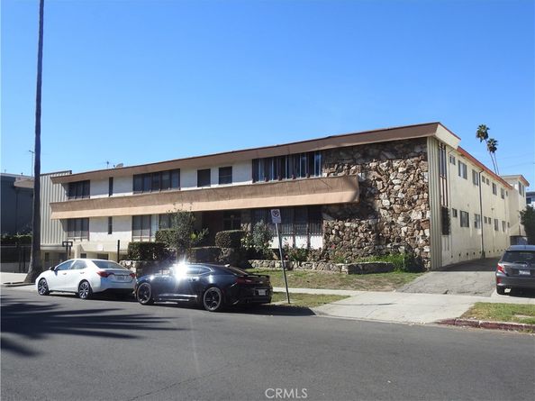 409 S Manhattan, Los Angeles CA 90020