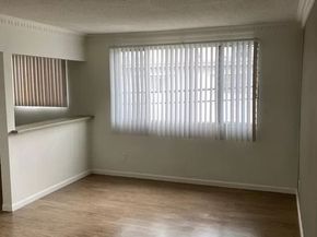 409 S Manhattan, Los Angeles CA 90020