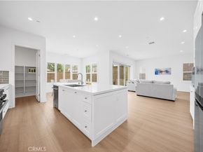 118 Glydon, Irvine CA 92618