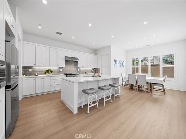 118 Glydon, Irvine CA 92618