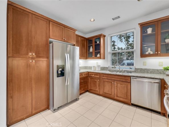 65 Chantilly, Irvine CA 92620