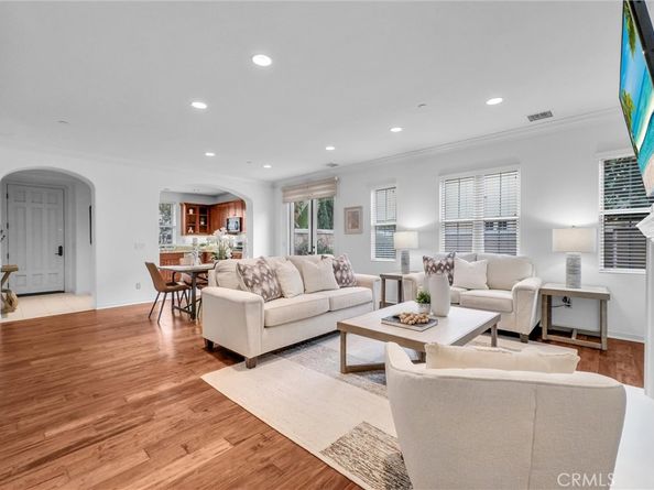 65 Chantilly, Irvine CA 92620