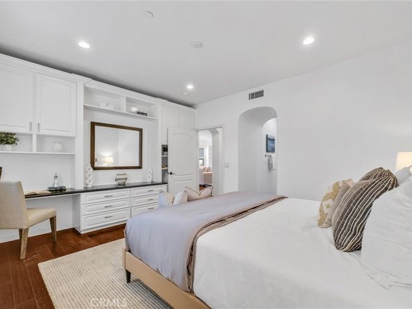 65 Chantilly, Irvine CA 92620