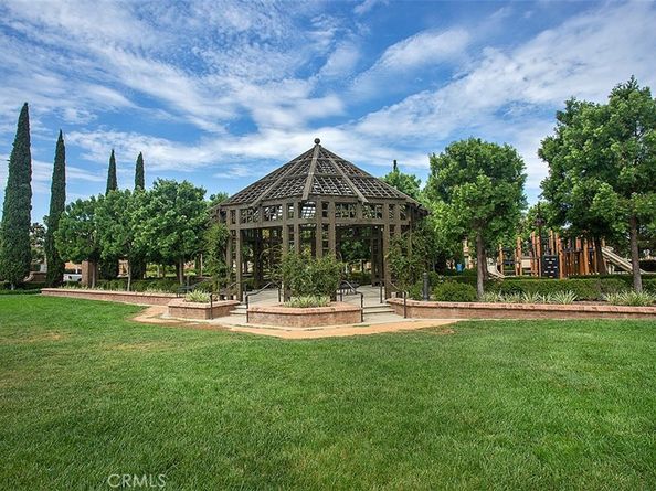 65 Chantilly, Irvine CA 92620