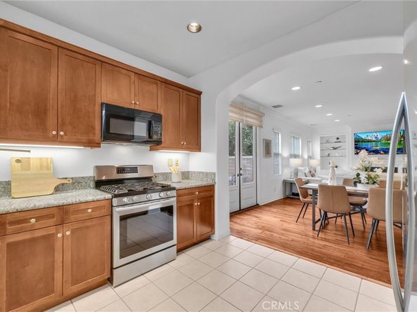 65 Chantilly, Irvine CA 92620