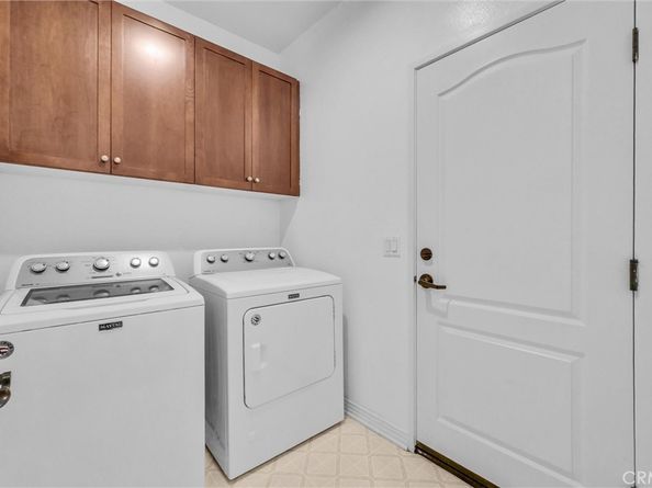 65 Chantilly, Irvine CA 92620