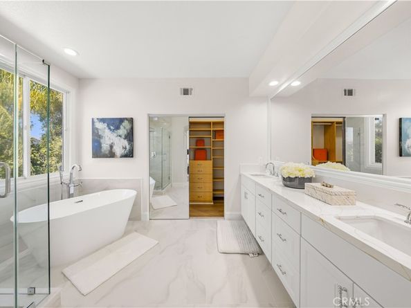 32 Silveroak, Irvine CA 92620