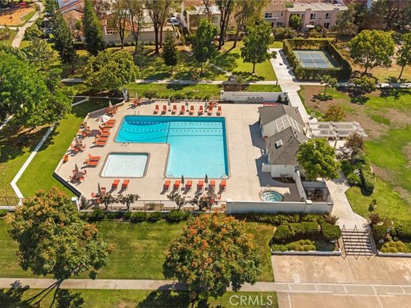 22 Meadowsweet, Irvine CA 92612