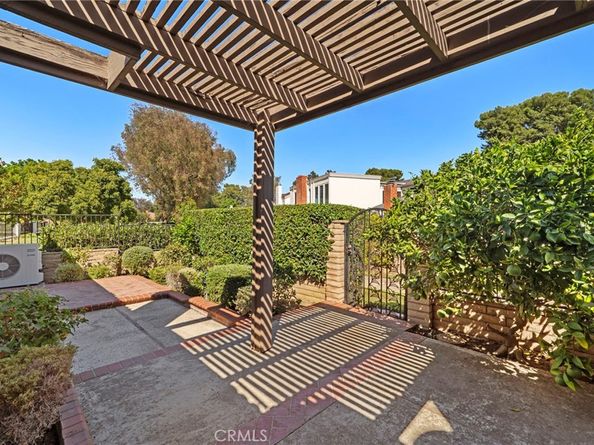 22 Meadowsweet, Irvine CA 92612