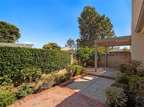 22 Meadowsweet, Irvine CA 92612