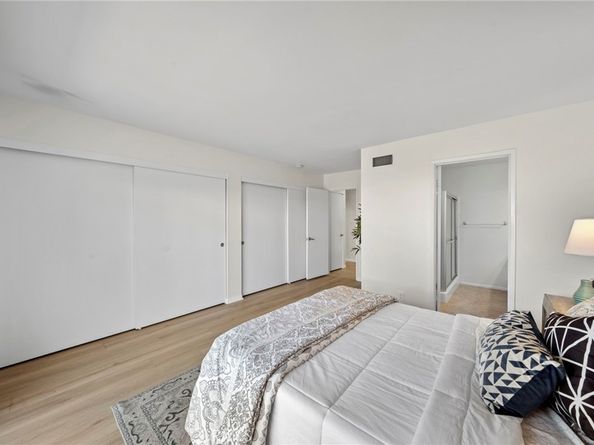 22 Meadowsweet, Irvine CA 92612