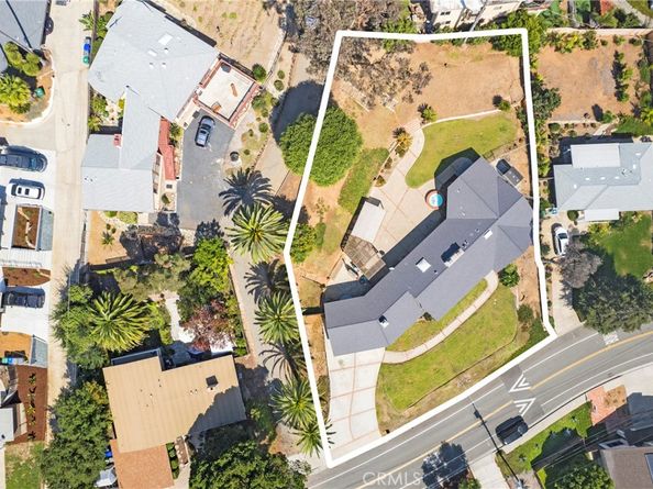 1864 Laurel Road, Oceanside CA 92054