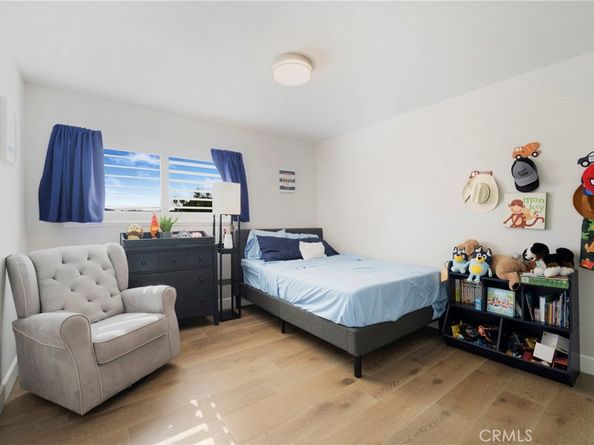 1864 Laurel Road, Oceanside CA 92054
