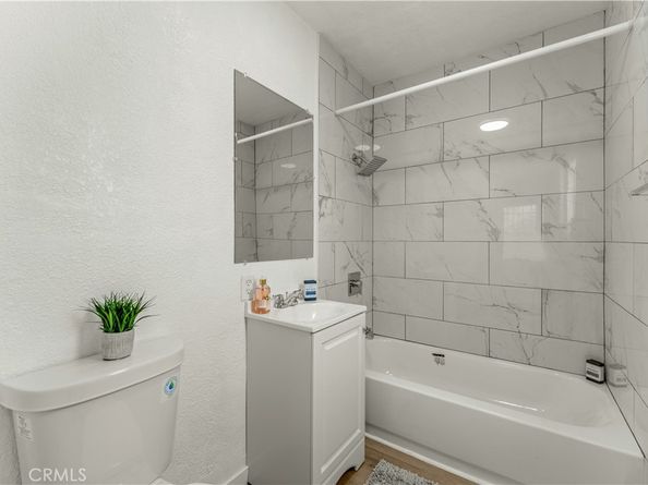 9311 S Broadway, Los Angeles CA 90003