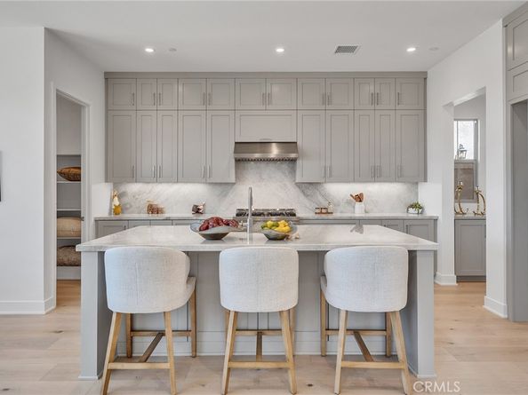 104 Eversedge, Irvine CA 92618