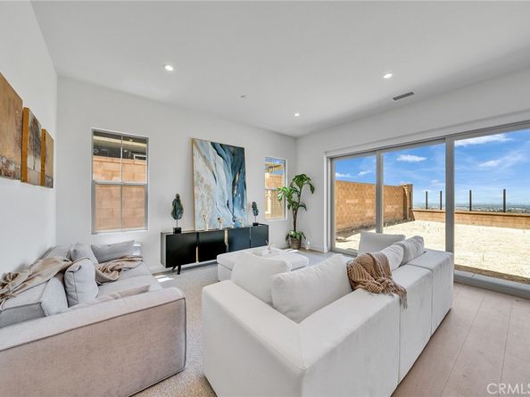 104 Eversedge, Irvine CA 92618