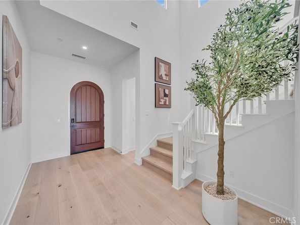 104 Eversedge, Irvine CA 92618