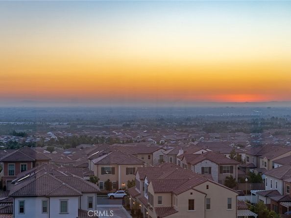 104 Eversedge, Irvine CA 92618