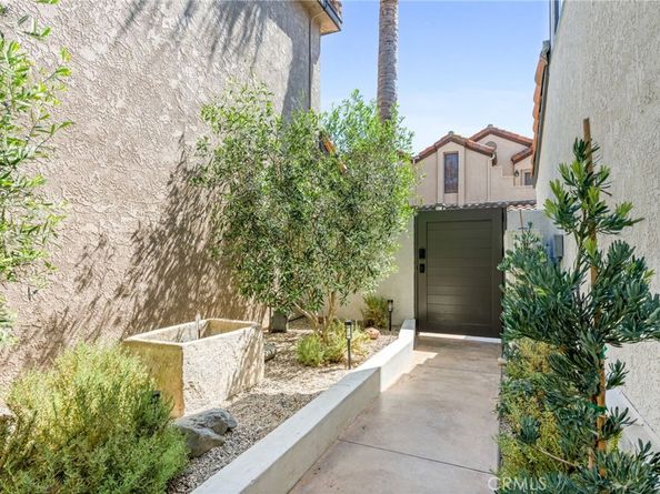 1947 Sundance, Costa Mesa CA 92627