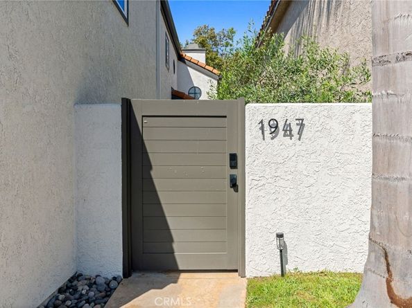 1947 Sundance, Costa Mesa CA 92627
