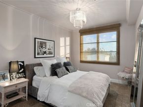 718 N Croft Avenue PH1, West Hollywood CA 90069