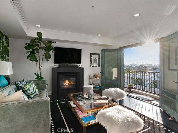 718 N Croft Avenue PH1, West Hollywood CA 90069