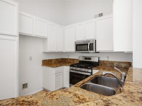 19431 14H Rue De Valore, Lake Forest CA 92610