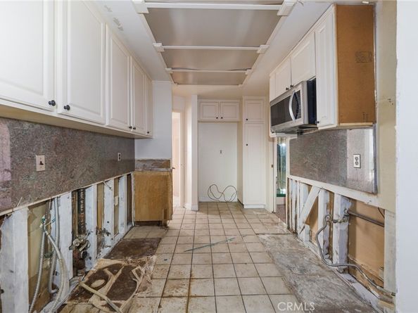 8455 Fountain Avenue 108, West Hollywood CA 90069