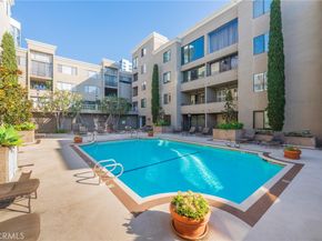 8455 Fountain Avenue 108, West Hollywood CA 90069