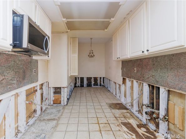 8455 Fountain Avenue 108, West Hollywood CA 90069