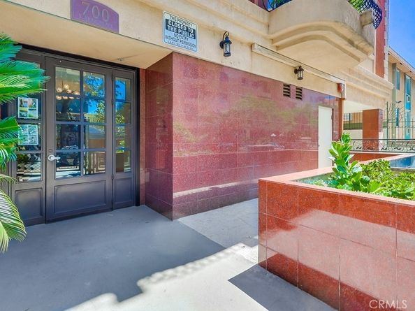 700 S Ardmore Avenue 204, Los Angeles CA 90005