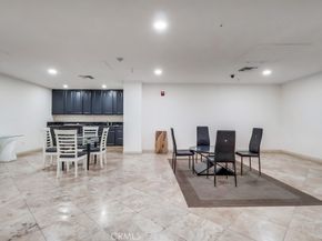 700 S Ardmore Avenue 204, Los Angeles CA 90005