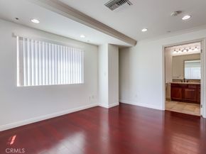 700 S Ardmore Avenue 204, Los Angeles CA 90005