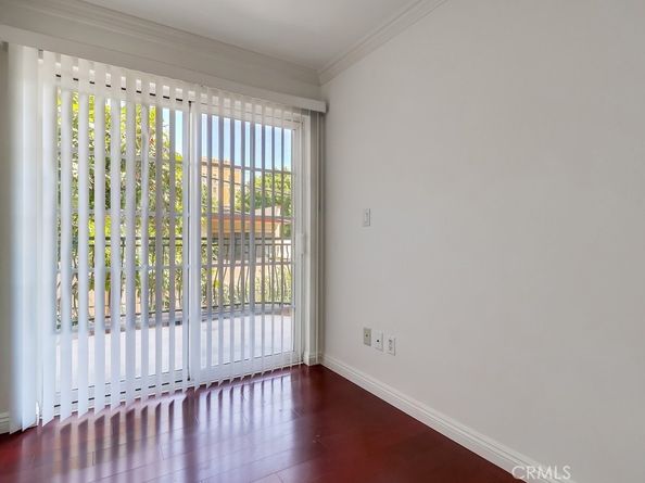 700 S Ardmore Avenue 204, Los Angeles CA 90005