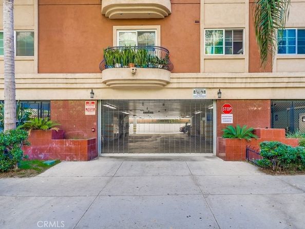 700 S Ardmore Avenue 204, Los Angeles CA 90005