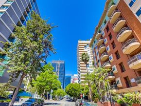 700 S Ardmore Avenue 204, Los Angeles CA 90005