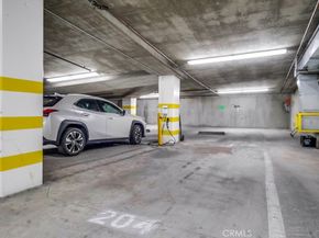 700 S Ardmore Avenue 204, Los Angeles CA 90005