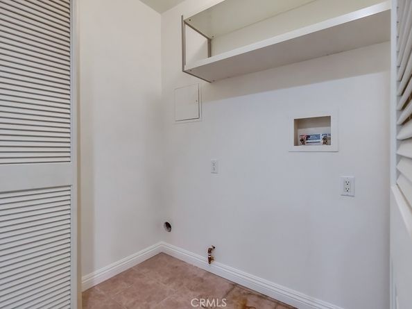 700 S Ardmore Avenue 204, Los Angeles CA 90005