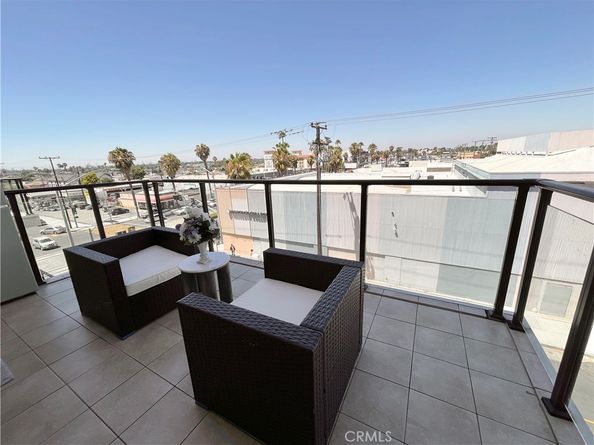 1598 Long Beach Blvd 412, Long Beach CA 90813