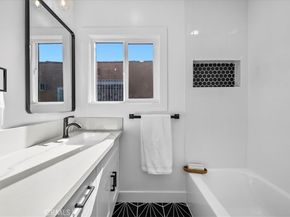 3427 S Victoria Avenue, Los Angeles CA 90016
