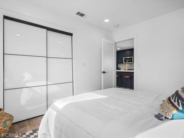3427 S Victoria Avenue, Los Angeles CA 90016