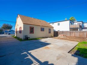 1586 Orange, Costa Mesa CA 92627