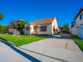 1586 Orange, Costa Mesa CA 92627